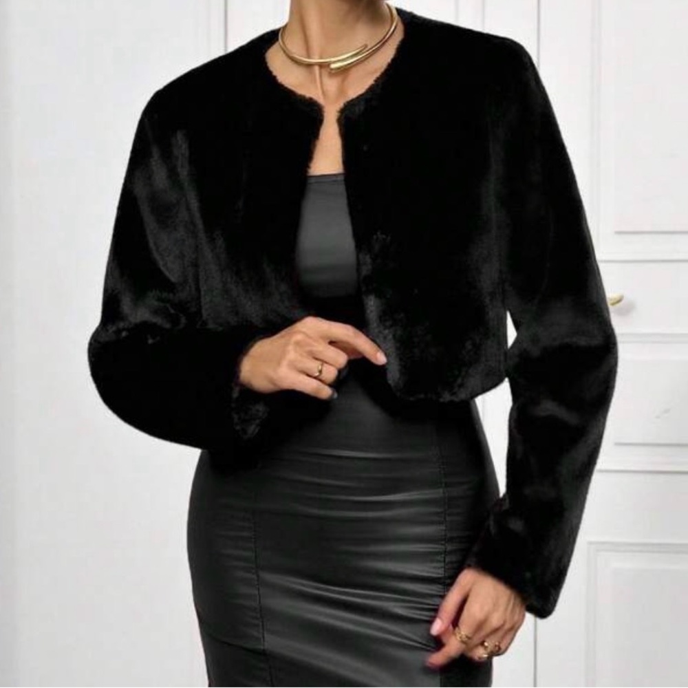 Elegant Black Faux Fur Jacket